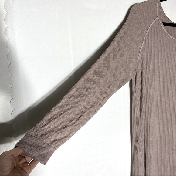 5/$25 Midnight Maddie Taupe Long Sleeve Multi Texture Henley Top M - Picture 8 of 12